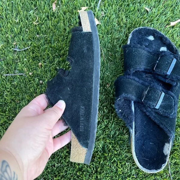 Birkenstock Arizona Big Buckle Shearling Sandals - Image 6