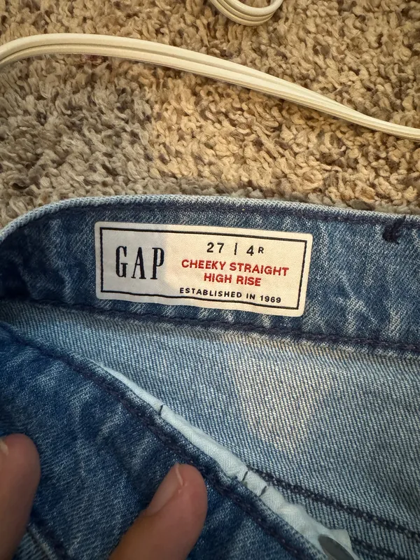 Gap Jeans - Image 2