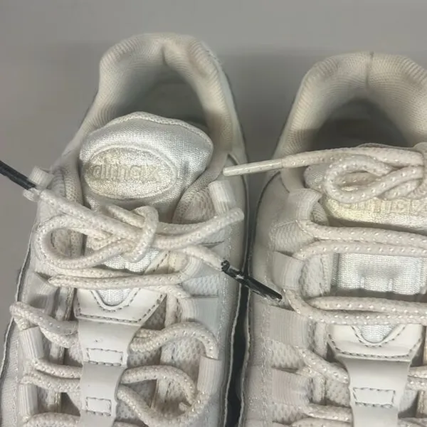 Nike AIR MAX Beige cream Tan Off White running Shoes sz 5.5 sneaker shoe - Image 10