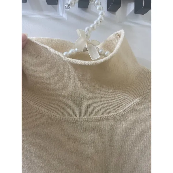 VTG Abercrombie & Fitch SWEATER Off-White Size L TURTLENECK Made in Hong Kong - Image 2