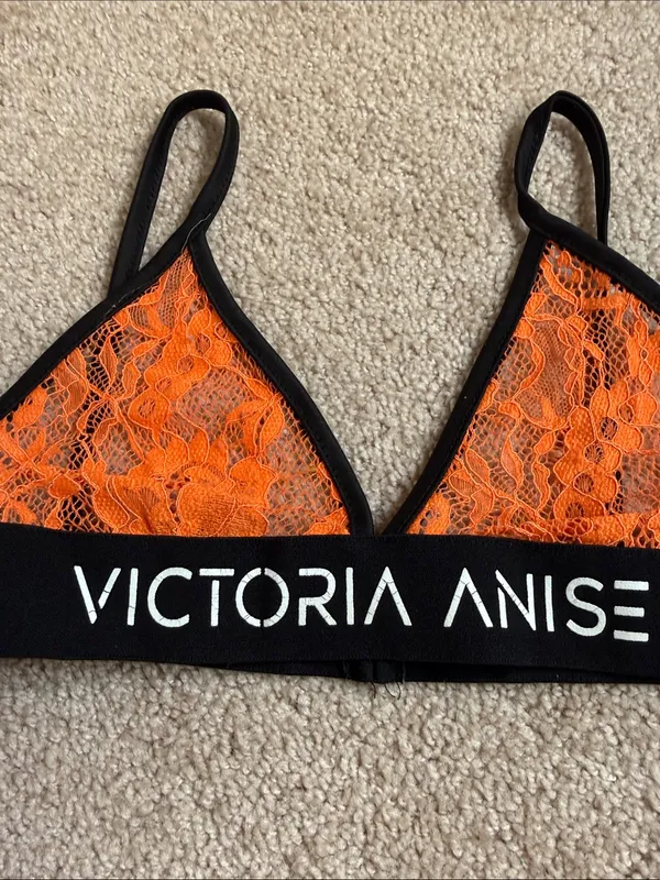 Victoria's Secret Victory Anise Orange Triangle Lace Pullover Bralette. Size Large - Image 6