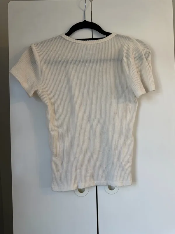 White Hollister Top - Image 2