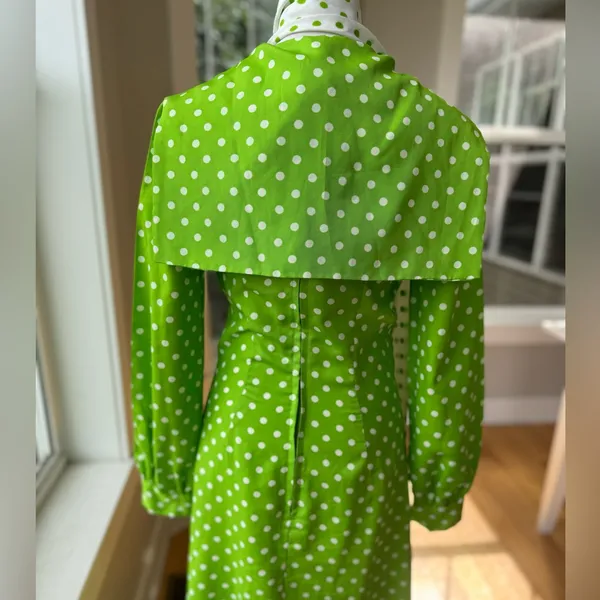 Vintage 1960s Handmade Lime Green White Polka Dot Column Maxi Dress and Scarf - Image 12