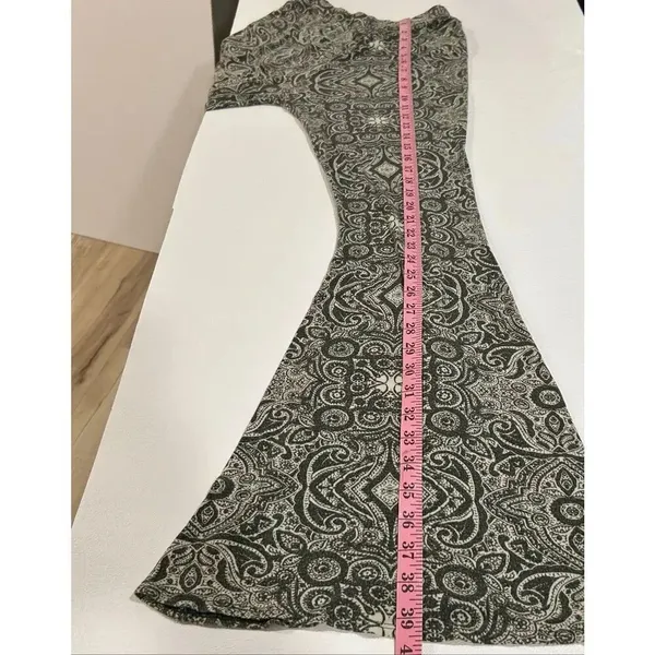Abercrombie & Fitch Paisley Flare Pants Gray Green Boho Bell Bottom Women’s Larg - Image 7