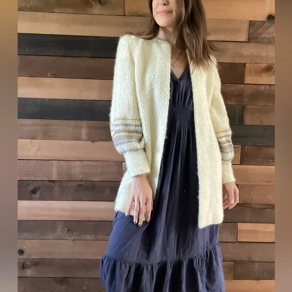 Vintage 70s AJ Seattle Mohair Blend Longline Cream Cardigan Made in USA Small - Image 11