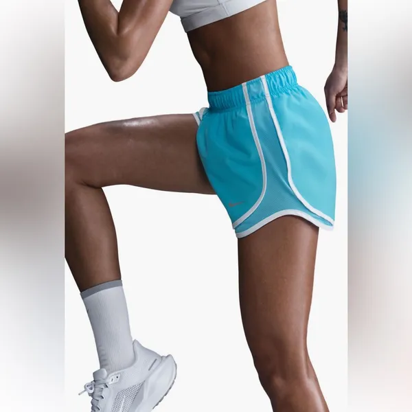 Nike Women’s Tempo Dri-Fit Mid-Rise 3-Inch Running Shorts - Image 2