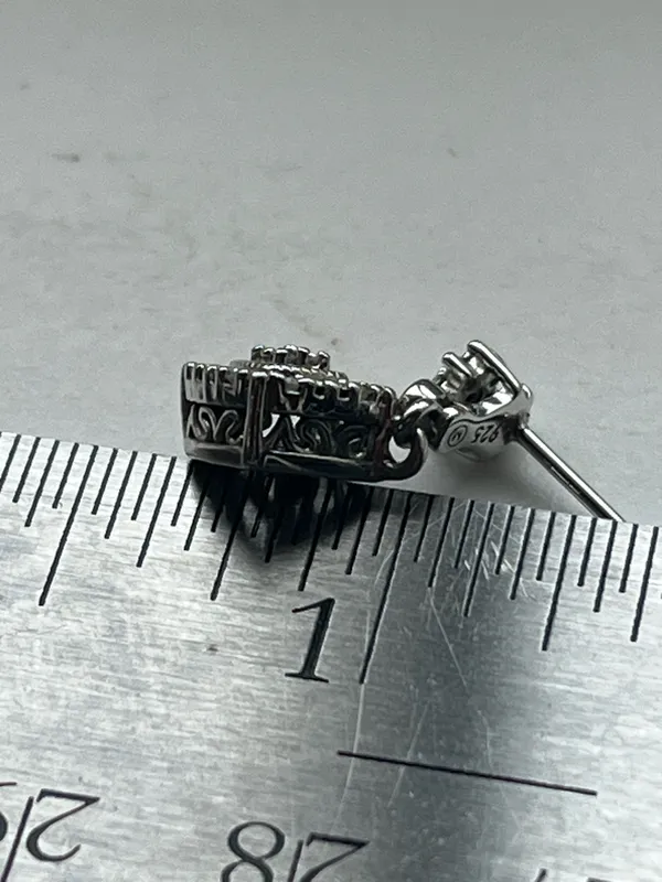 Vera Wang Real diamond 925 earrings! - Image 10
