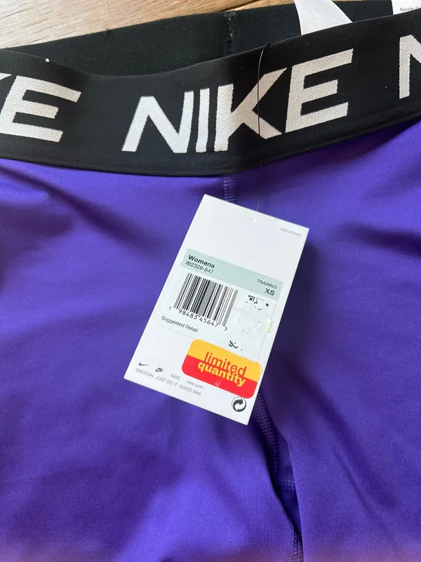 Nike Tight Shorts Women’s Fit - Image 4