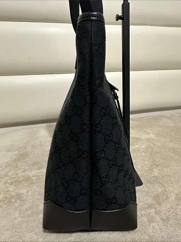 Gucci Black GG Shoulder Tote - Image 5