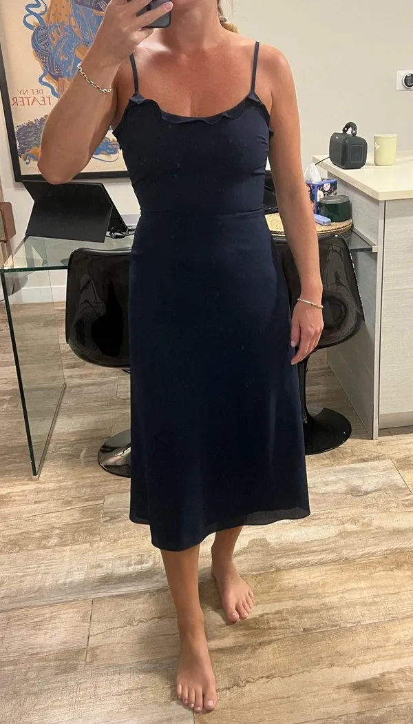 Aritzia Wilfred Midi Dress - Image 2