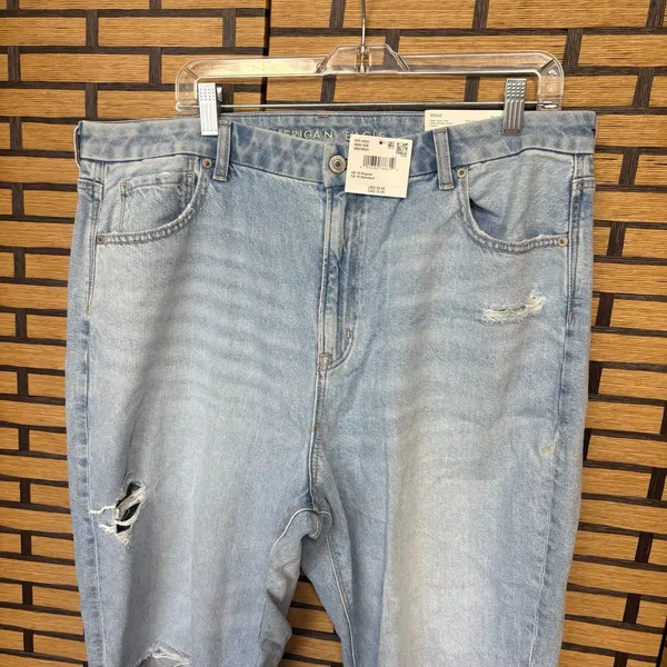 American Eagle Curvy Mom Jeans‎ Size 18 - Image 3