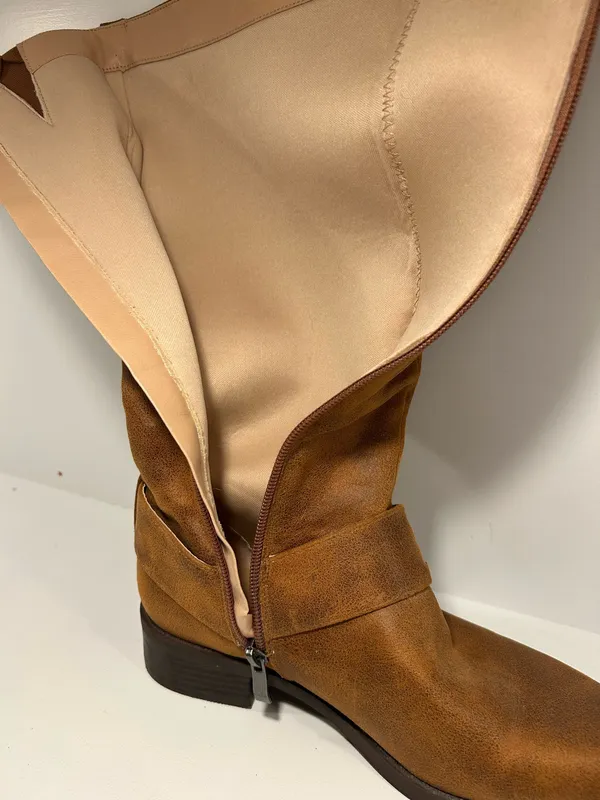 Women’s Brown Knee High Riding Boots Size 7 Side Zip Braided Strap Low Heel - Image 12