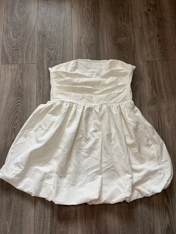 New Showpo Shaima Mini Dress Strapless Bubble Hem Dress Size Large MSRP $99 - Image 9