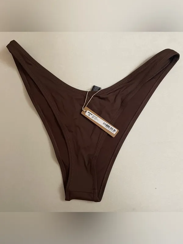 SKIMS 2Pc SET Bandeau Bikini Top & Cheeky Tanga Bottom Cocoa Brown Size XL - Image 8