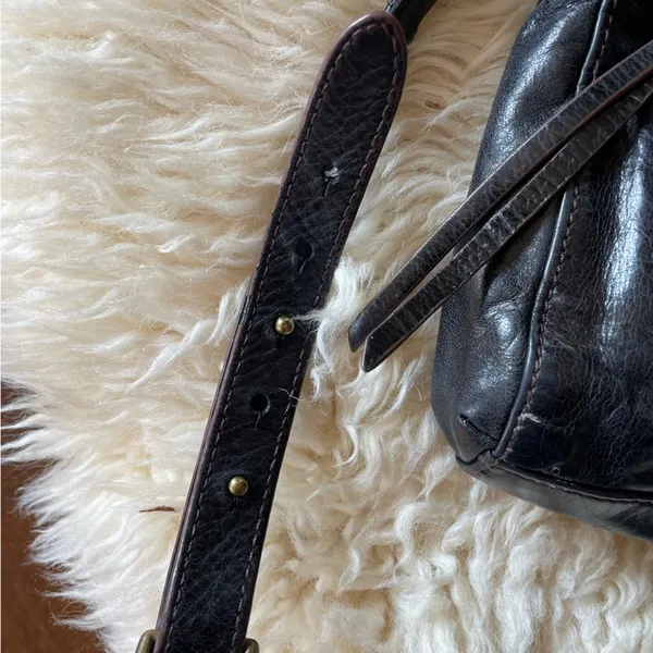 Hobo International Tobey Crossbody bag glazed leather. - Image 4