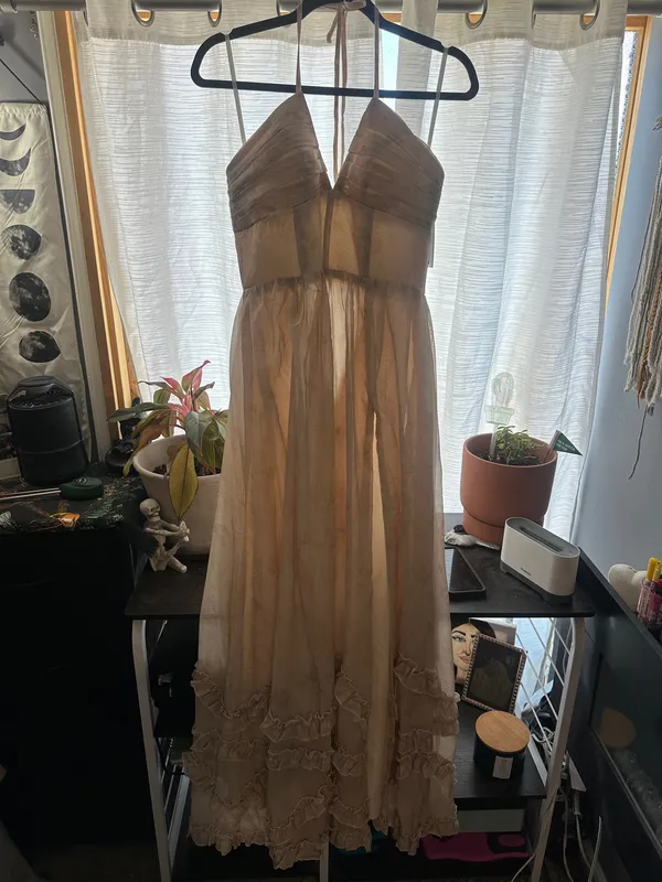 Floral champagne formal dress - Image 3