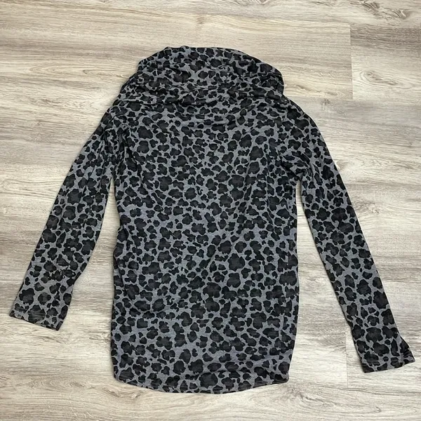 Allen Allen Gray, Black & Purple Leopard Print Open Front Cardigan Size Medium - Image 7