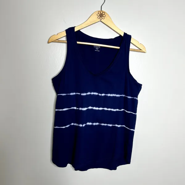 Old Navy Blue Striped Tank Top - Image 4