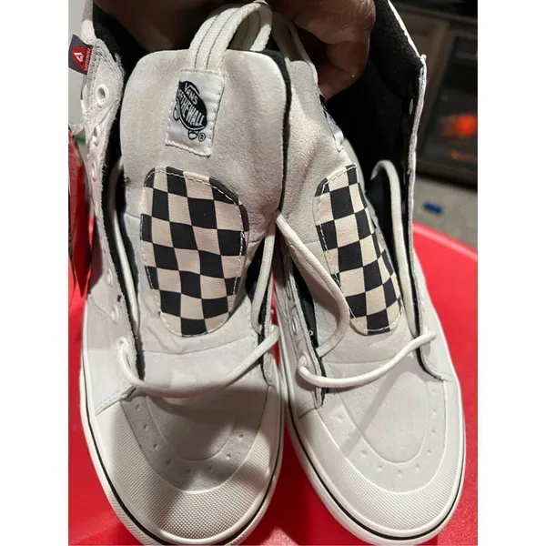Vans Marshmallow/Checkerboard Sk8-HI MTE-2 Shoe - Women 10.5 Men 9 - Image 6