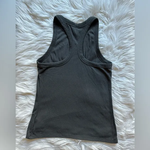 Old Navy ribbed active tank - Image 5