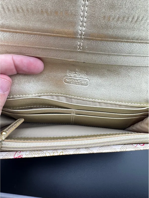 Coach Floral Print Wallet with Gold Logo Button - Image 7