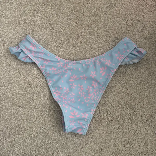 Shein Bikini Set - Image 4