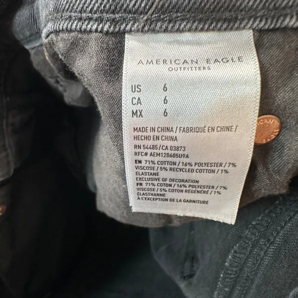 American Eagle Highest Rise 90's Boyfriend Jean Shorts Size 6 Black Denim Stretc - Image 6