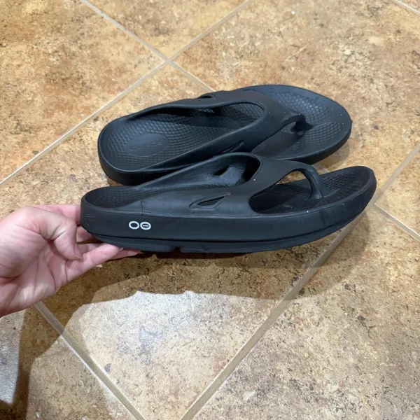 OOFOS The Comfy Ooriginal Men’s 7 Women’s 9 Recovery Black Thong Flip-Flops Slip-On - Image 5