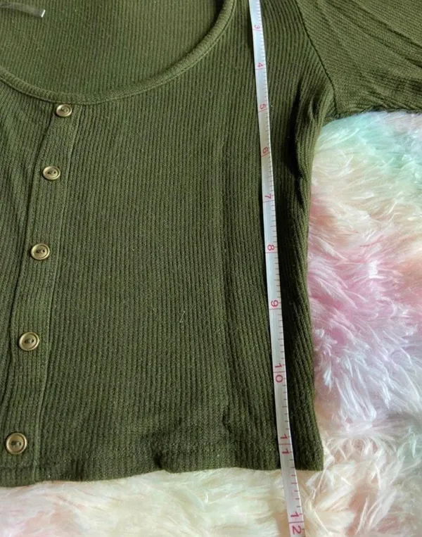 3/4 Short sleeve Crop Top - Image 6