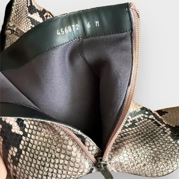 Aquatalia Palomina embossed snake print leather pointed toe booties NEW size 6M - Image 7