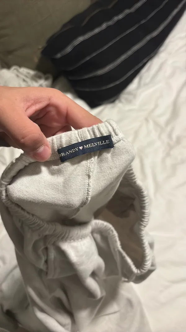 Brandy Melville Sweatpants Grey - Image 2