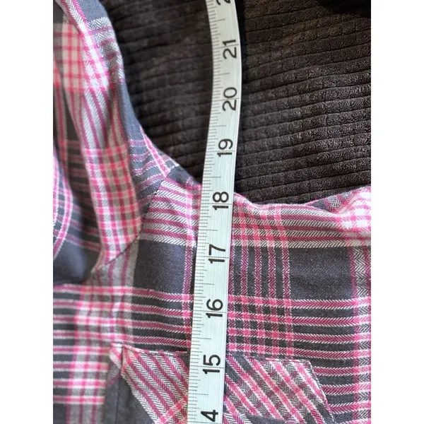 O'Neill Long Sleeve Shirt Pink/Gray Plaid‎ Size Medium Button Up Studs - Image 9