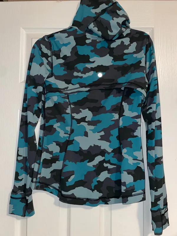 LuLulemon Jacket - Image 2