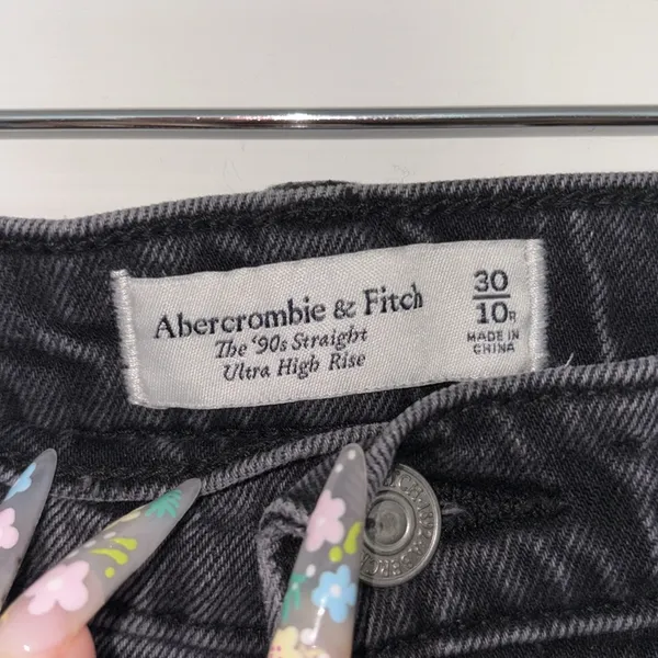 Abercrombie & Fitch The 90’s Straight Ultra High Rise Jeans - Image 3