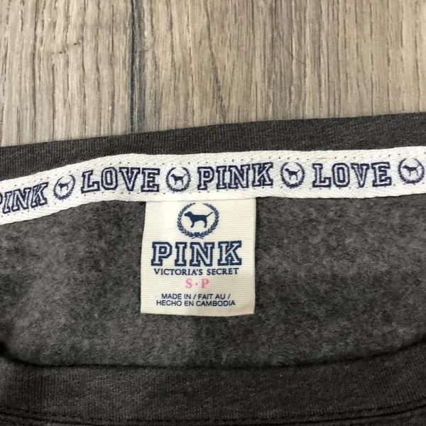 Victoria’s Secret Pink Love Pink Grey Fleece Long Sleeve Tee Shirt Top Small - Image 3