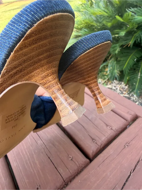 Ann Taylor Denim Blue Knotted Kitten Heel Mule Sandals Size 9 - Image 7
