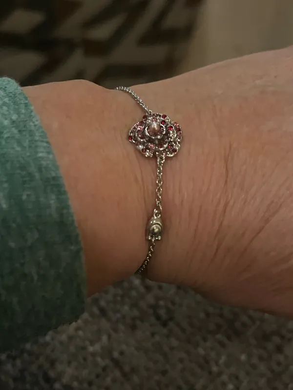 New Coach Sparkling Rose Slider Bracelet - Image 6