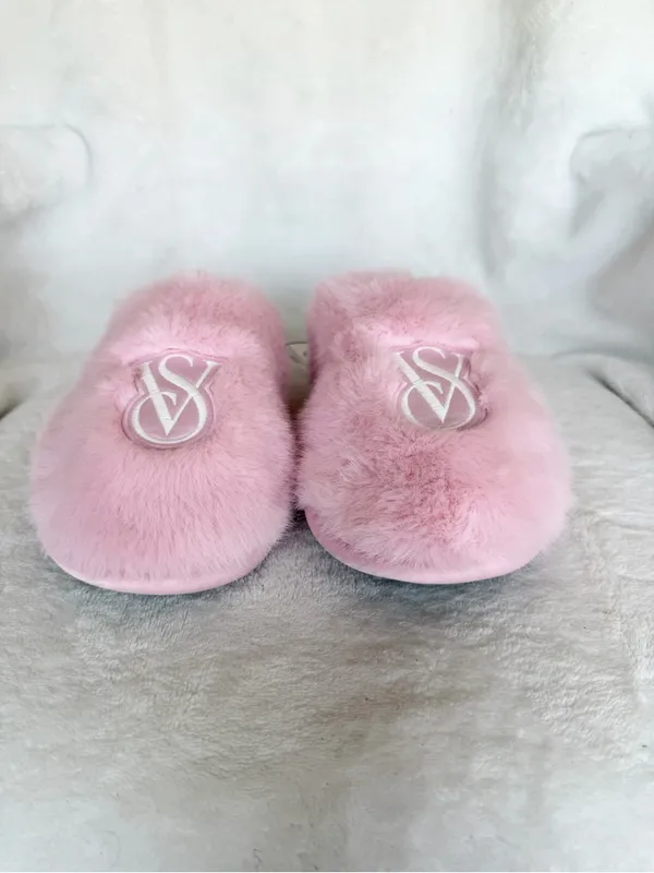 MWT Victoria’s Secret Luxe Plush Closed-Toe Slippers Size L - Image 3