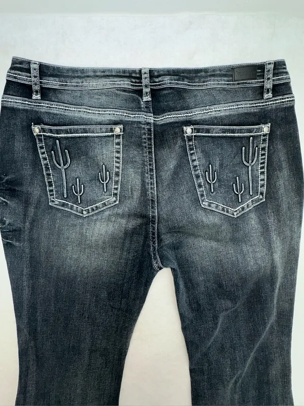 Flamingo Contrast Stitching Cactus Accent Jeans Dark Wash Size 12 - Image 5