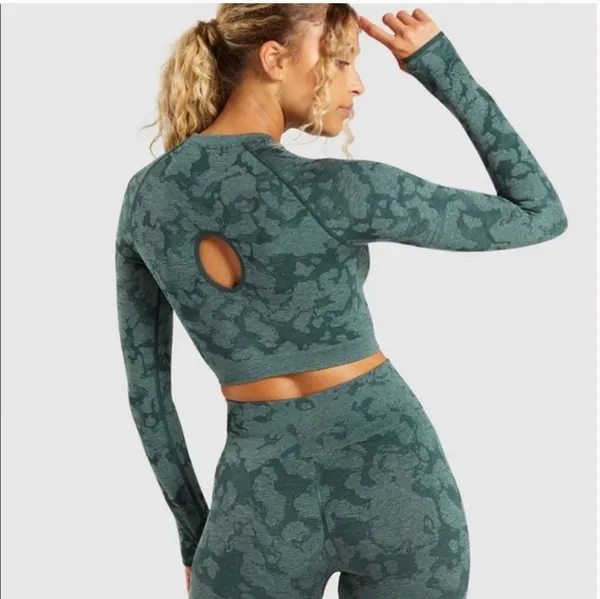 Gymshark Adapt Camo Seamless Long Sleeve Crop Top - Image 2