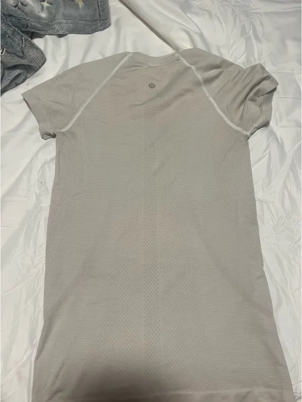 Lululemon Swiftly Short Sleeve - Image 2