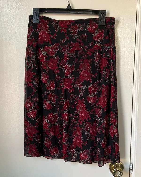 Beautiful vintage skirt - Image 2