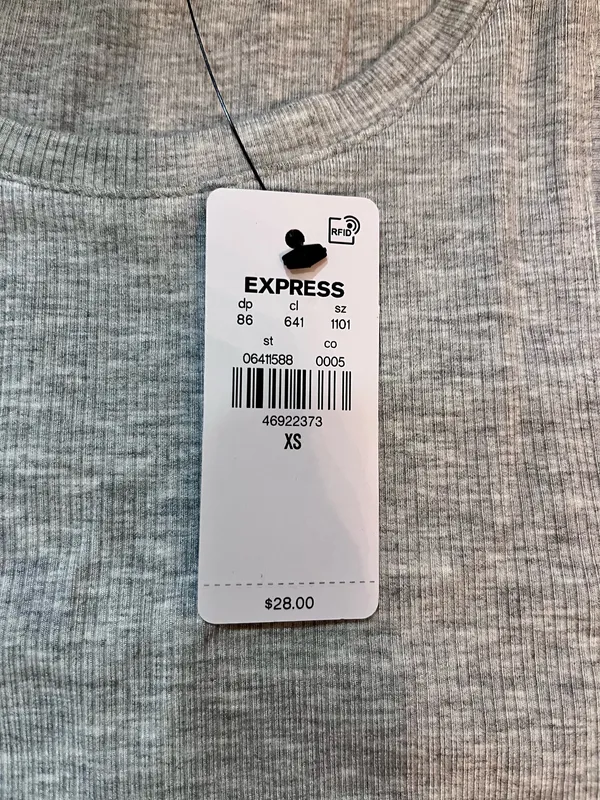 NWT Express Fitted Tank Top - Image 5