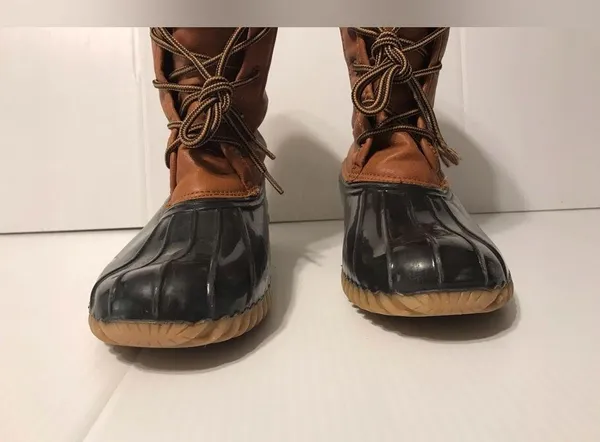 The Original duck boot Arianna winter snow rain mid calf boot women size 7.5 M - Image 3