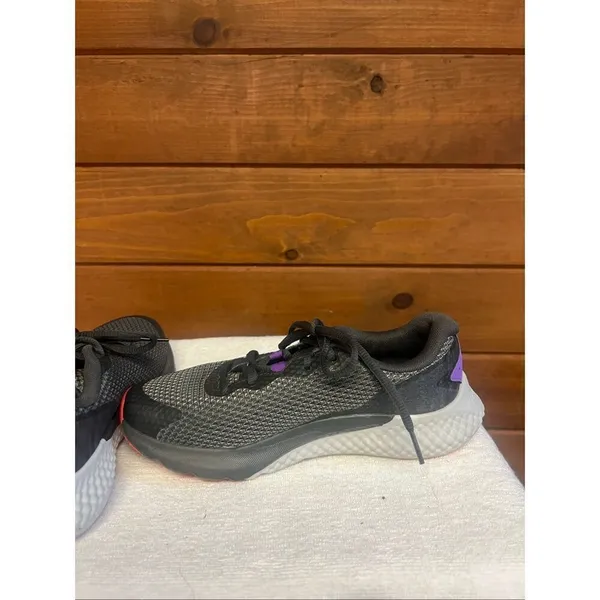 Under Armour Women's Charged Rogue 3 running shoes in a grey and purple Sz 6 - Image 5