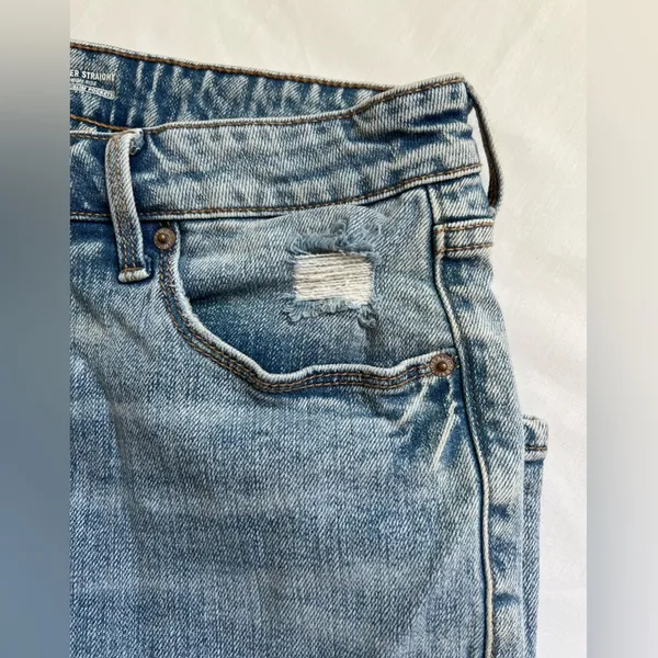 Old Navy Power Straight High Rise Distressed Denim Size 12 - Image 9