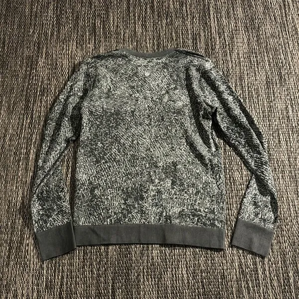 Lululemon Swiftly Breathe Long Sleeve Floral Fauna Black Rhino Grey Size 4 - Image 2