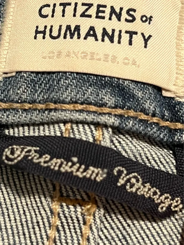 Womens 25" Citizens of Humanity Annabelle Distressed Denim Cutoff Shorts - Image 9