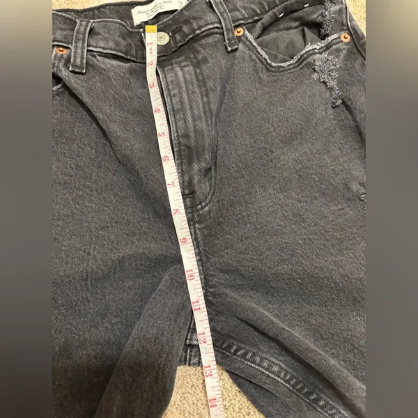 Abercrombie Curve Love 90s Straight Ultra High Rise 29/8 Ripped Black Jeans - Image 8