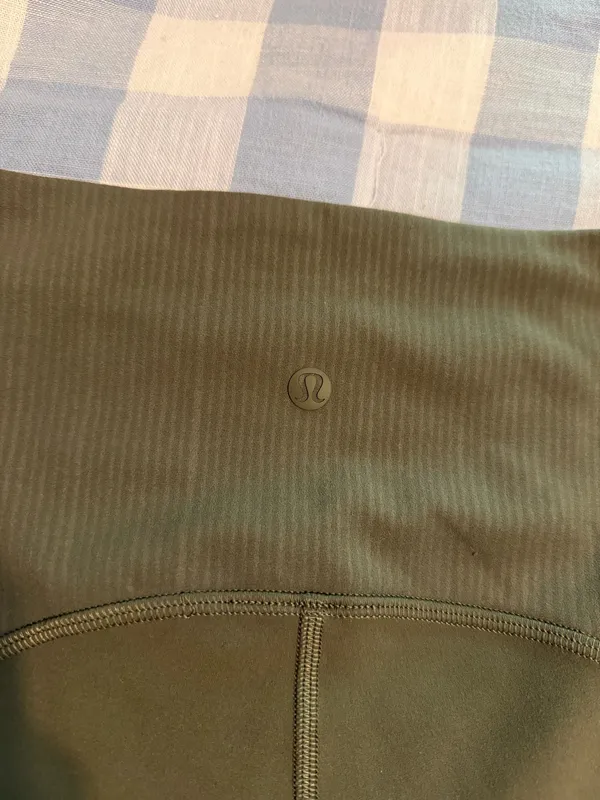 Lululemon Green Biker Shorts Size 4 - Image 7